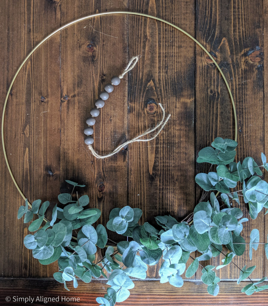 Beads-on-string-to-hang-modern-wreath