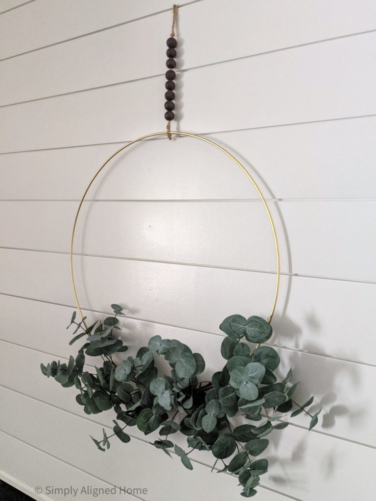 Modern-wreath-with-stems-and-bead-hanger