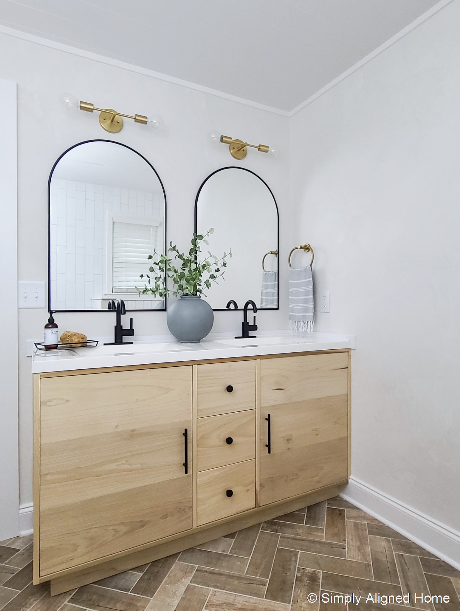 Modern Guest Bathroom With Woodgrain Finished Elegance Trim And Shiplap Ceiling 