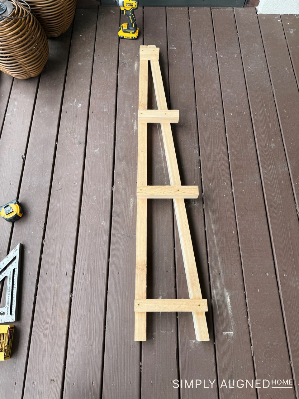 Simply-Aligned-Home-Plant-Stand